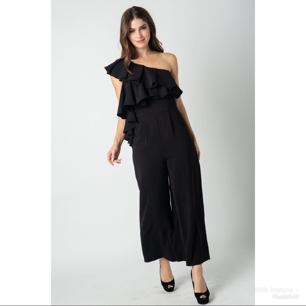 ❤️LAST 2! One Shoulder Ruffle Detail Jumpsuit! - Picture 5 of 5